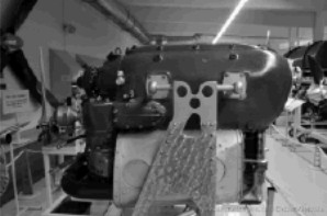 Hirth HM500 Right side view