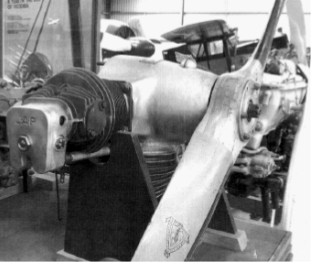 JAP J.99. vista frontal