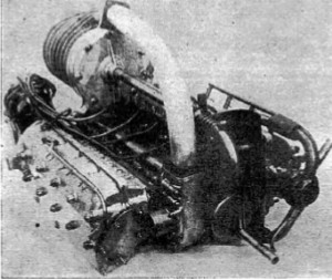 Vista del motor Etchegoin-Causan con su sobrealimentador Roots