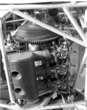 Motor Mercury vertical de tres cilindros