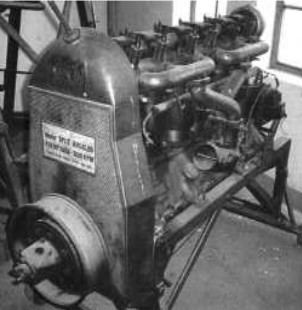 Motor Ansaldo y su radiador característico