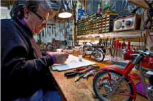 Pere Tarragó in his Molins de Rei workshop