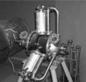 El motor de vapor de 3 cilindros tal como está en la reserva del MAE