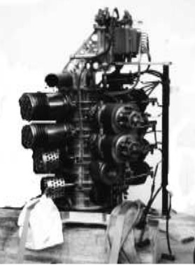 Taft-Peirce engine, partially disassembled at the NASM