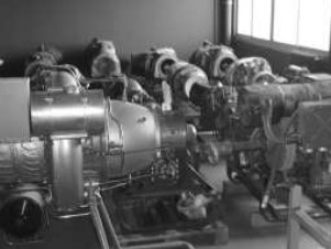 Rincón de los Turbomecas en el almacén del MAE