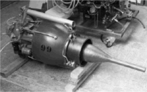Turbomeca Palas con su caracteristica prolongación