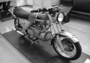 Motocicleta con motor Wankel