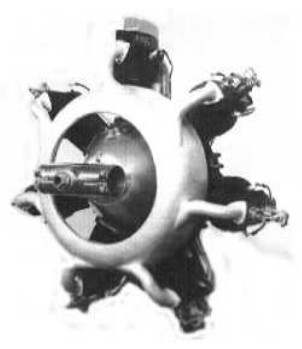 Comet engine with frontal exhaust manifold