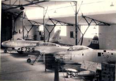 Hangar de la Escuela de Especialistas de Leon